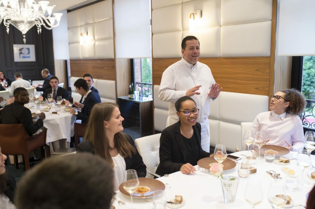Photo d'étudiants lors d'un voyage d'étude - Luxury Hotelschool