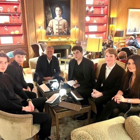 Luxury_Hotelschool_Nuit_Au_Palace_Bristol_Paris_Ecole_Hotellerie_Luxe (3)-min